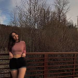 Meet your Posher, Nour